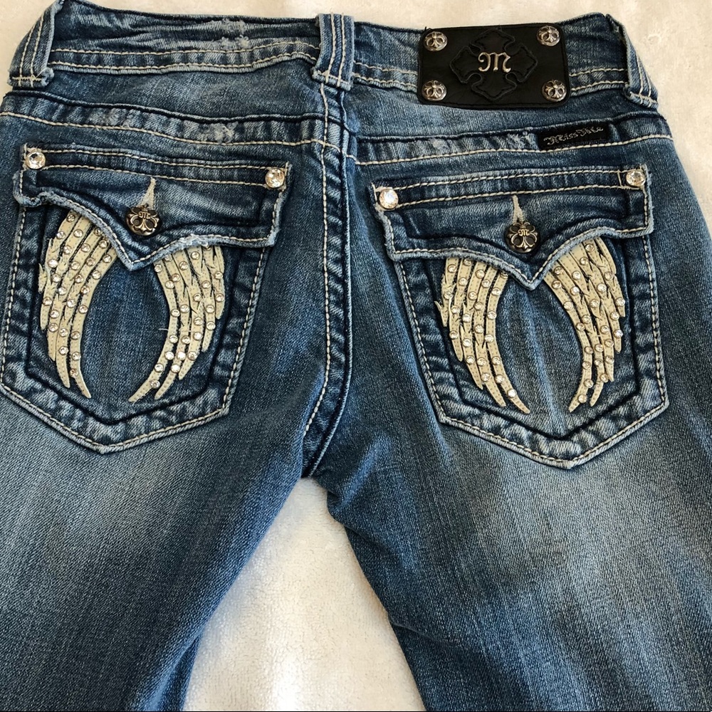 MISS ME ANGEL WING CAPRI JEAN